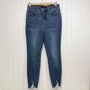 Judy Blue Skinny Fit Ankle-Cut Distressed Jeans in Blue Size 15/32